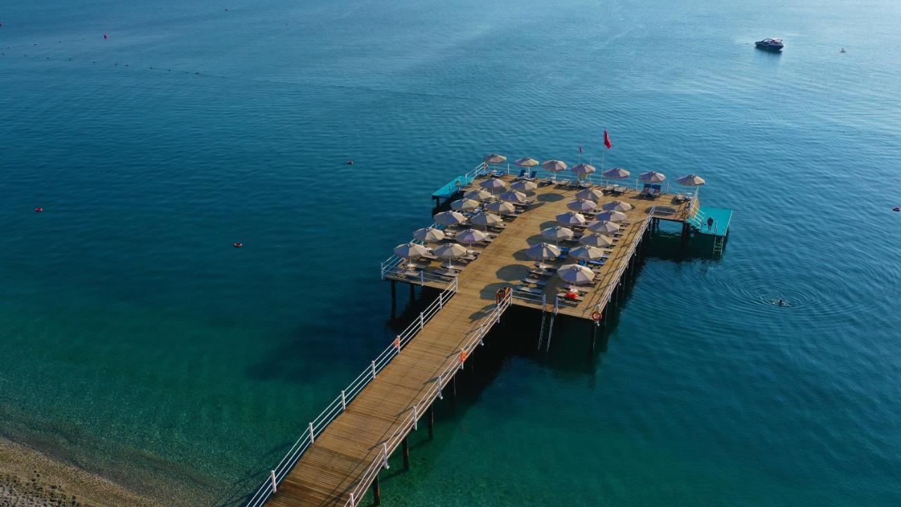 Aqi Hydros Club Hotel Kemer Eksteriør billede The pier at the Dead Sea