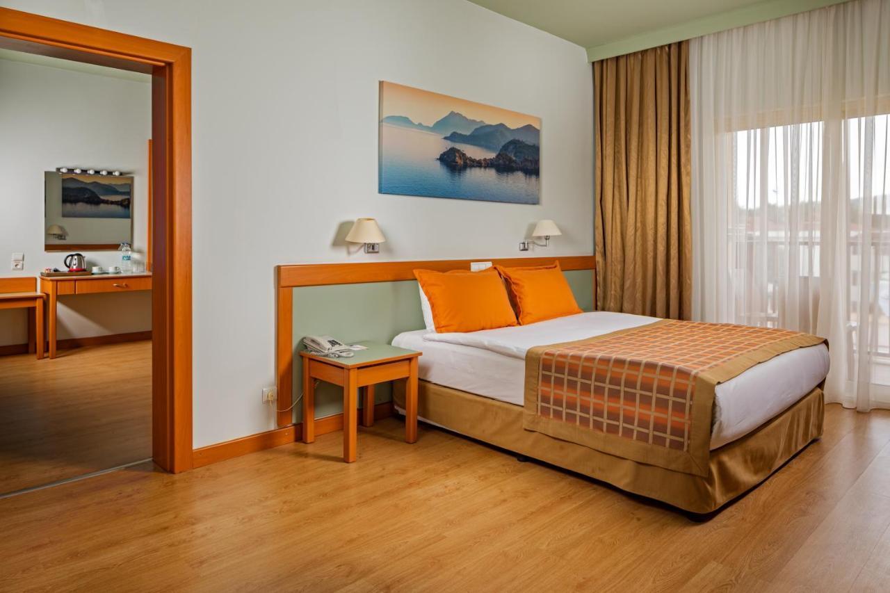 Aqi Hydros Club Hotel Kemer Eksteriør billede A bedroom in a hotel