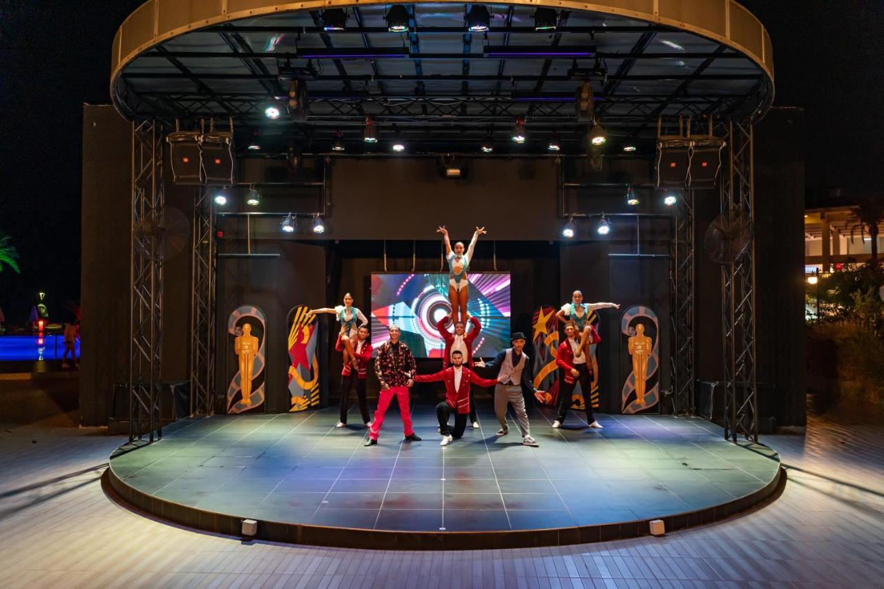 Aqi Hydros Club Hotel Kemer Eksteriør billede The stage of the show