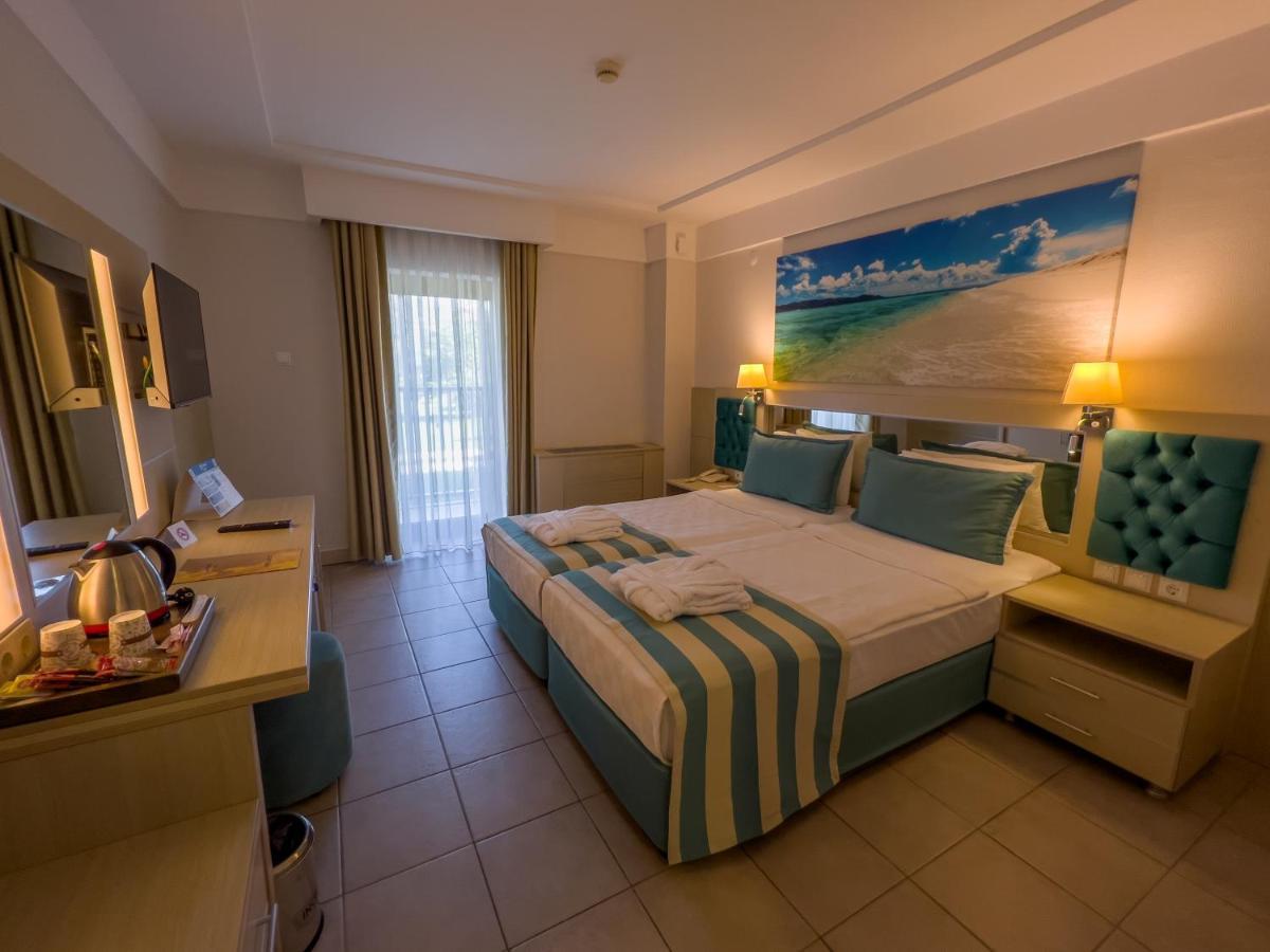 Aqi Hydros Club Hotel Kemer Eksteriør billede A room at the hotel